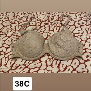 Floral Lace Bra in Cream